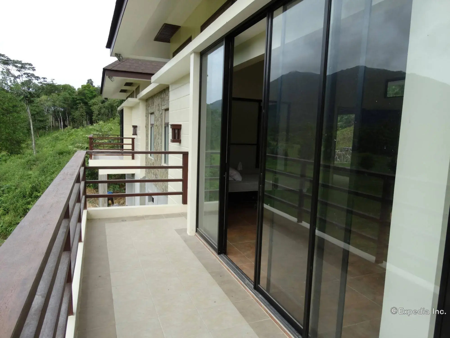 Sheridan Organic Farm and Eco Village