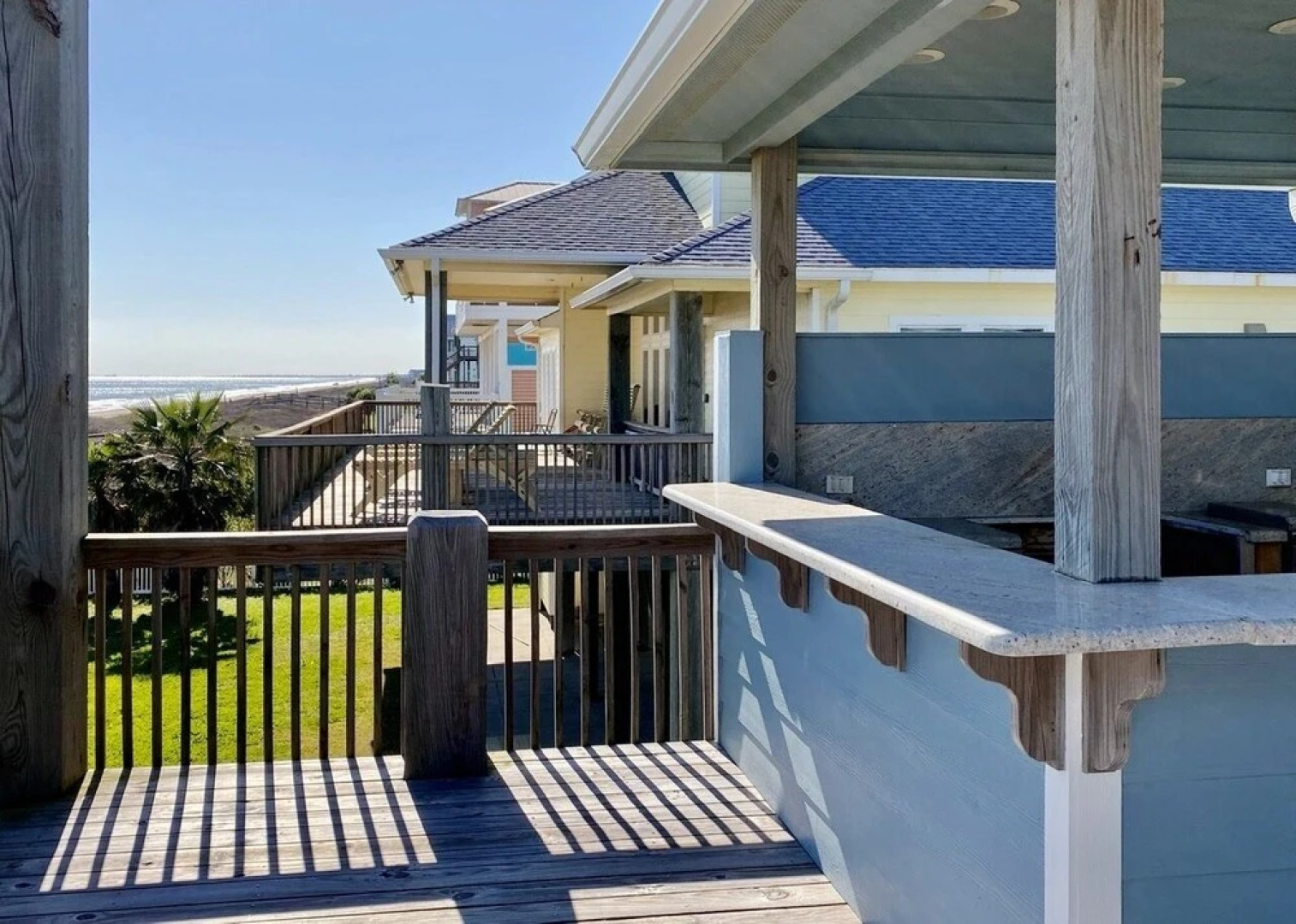 1 Driftwood 4 Bedroom Home by Redawning