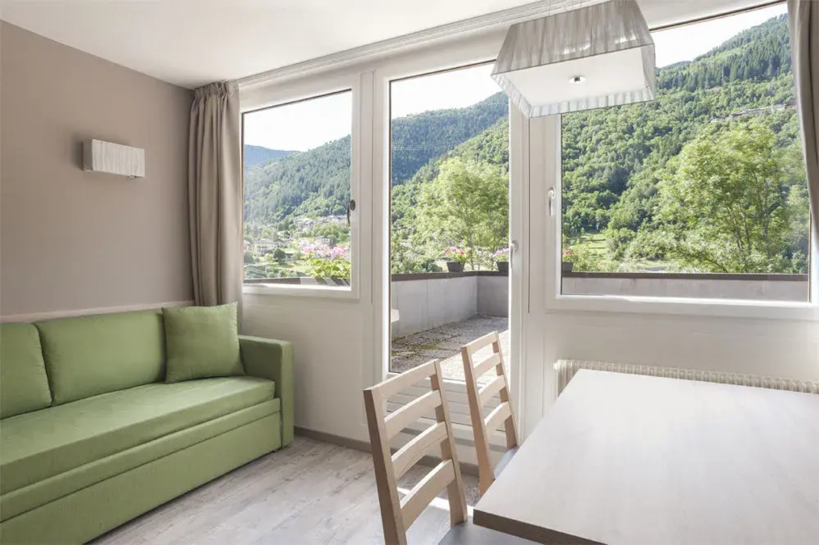 Marilleva 1400 Appartamenti Montana