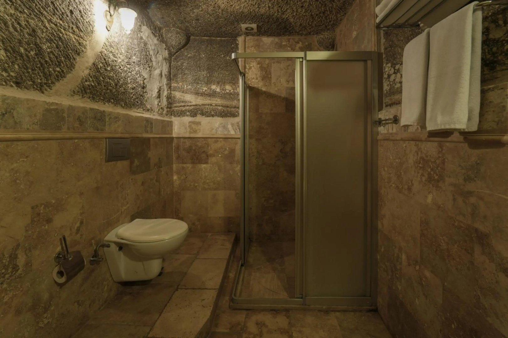 Tekkaya Cave Hotel
