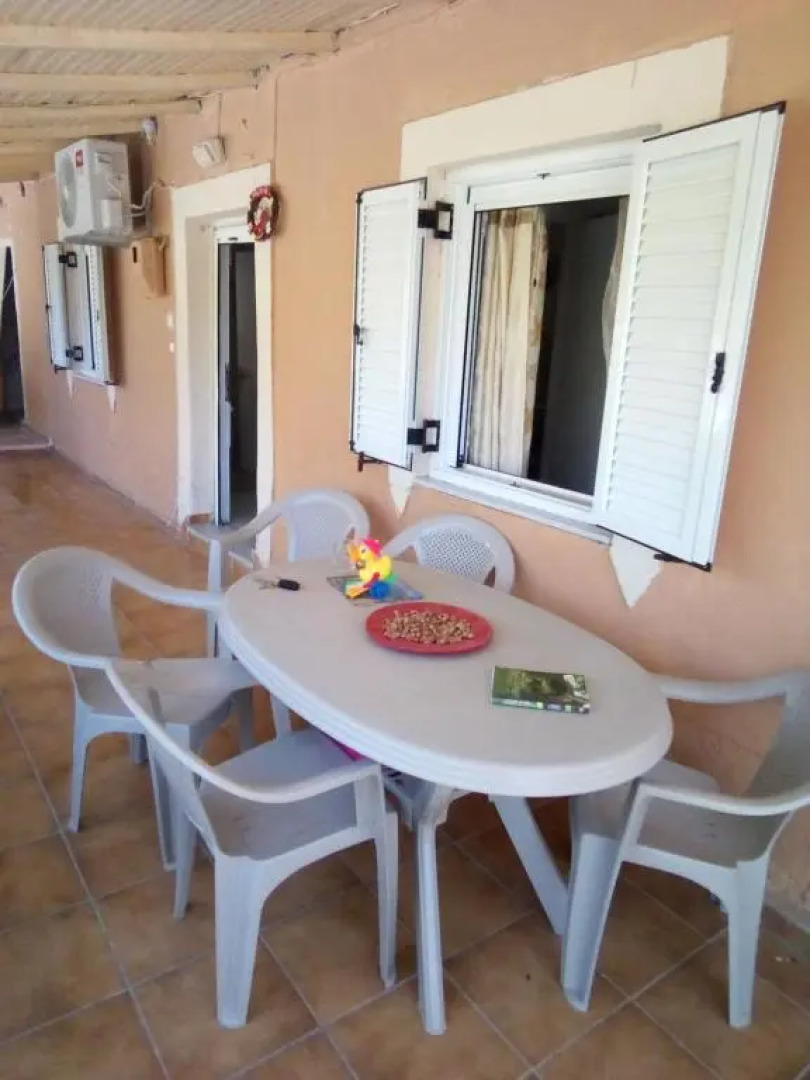 Villa Angela, Traditional house in the village