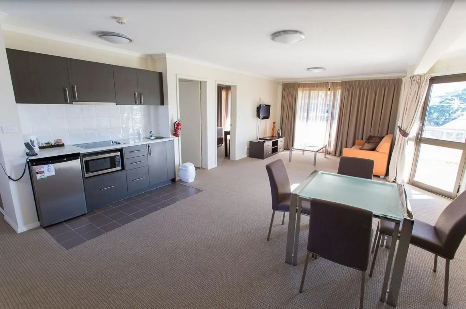 Peninsula Nelson Bay Motel and Serviced Apartments