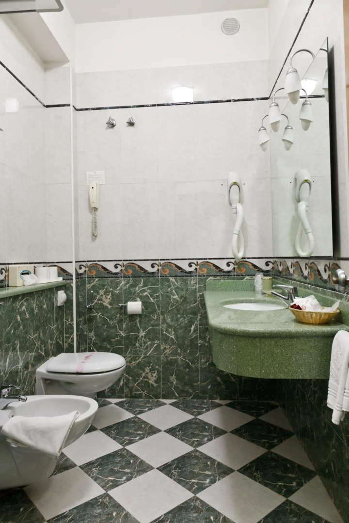 Отель Ariston Molino Buja