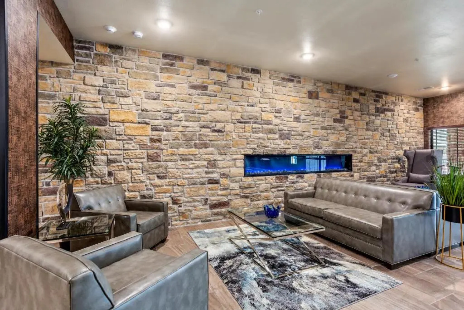 Cobblestone Hotel & Suites-Little Chute