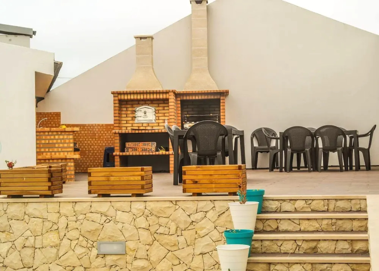 House With one Bedroom in Atalaia, With Shared Pool, Enclosed Garden and Wifi Near the Beach