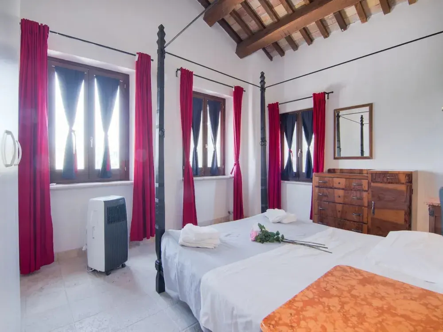 Scenic Apartment in Ascoli Piceno with Hot Tub