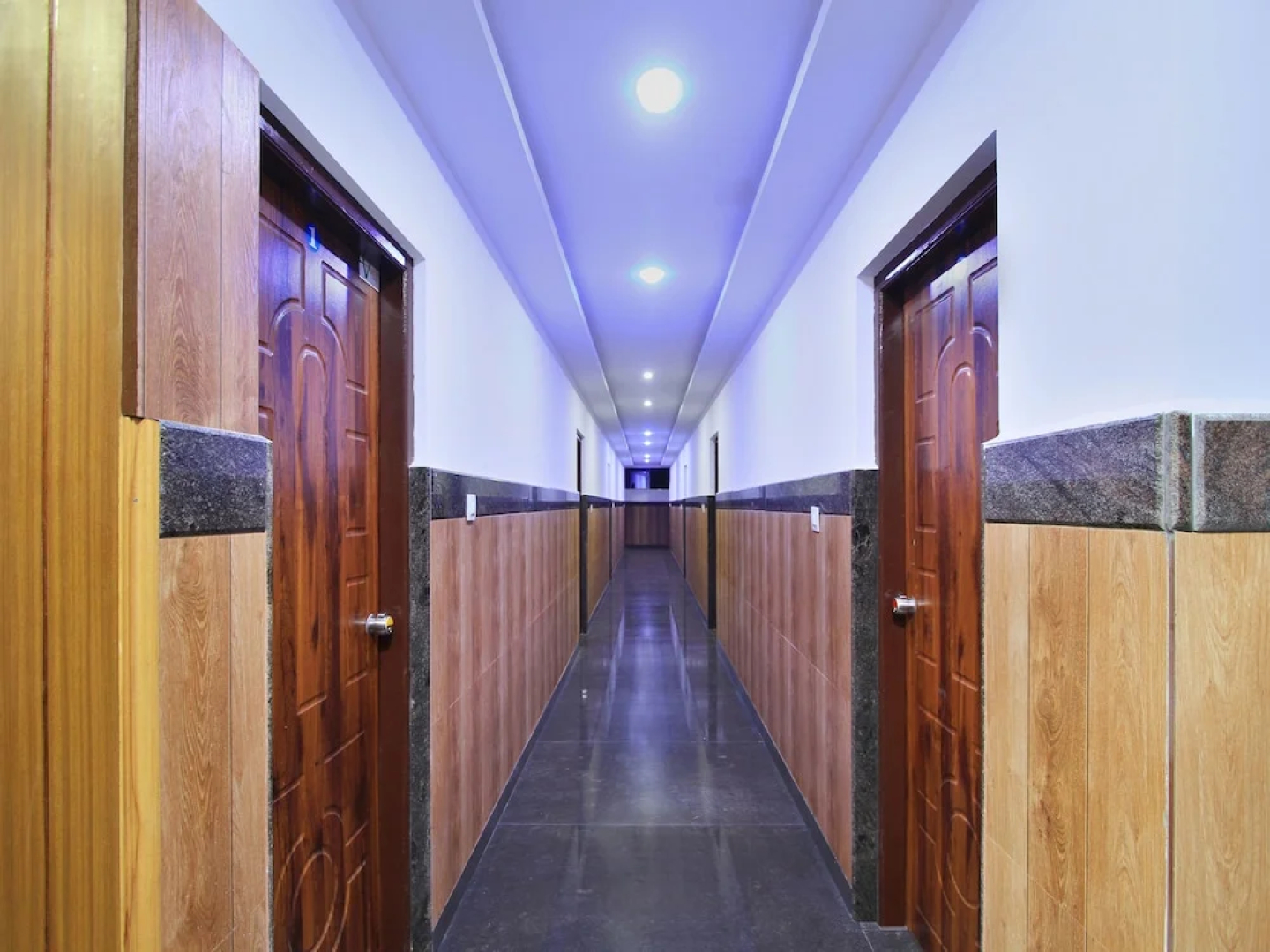 OYO 10549 Hotel Le Comforts
