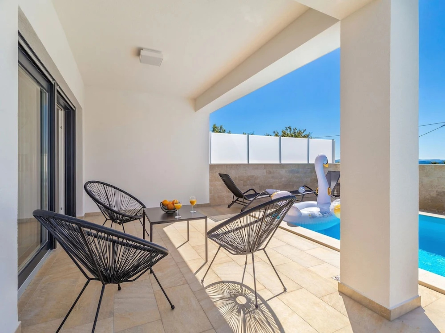 Scenic Villa in Linardi?i With Private Swimming Pool