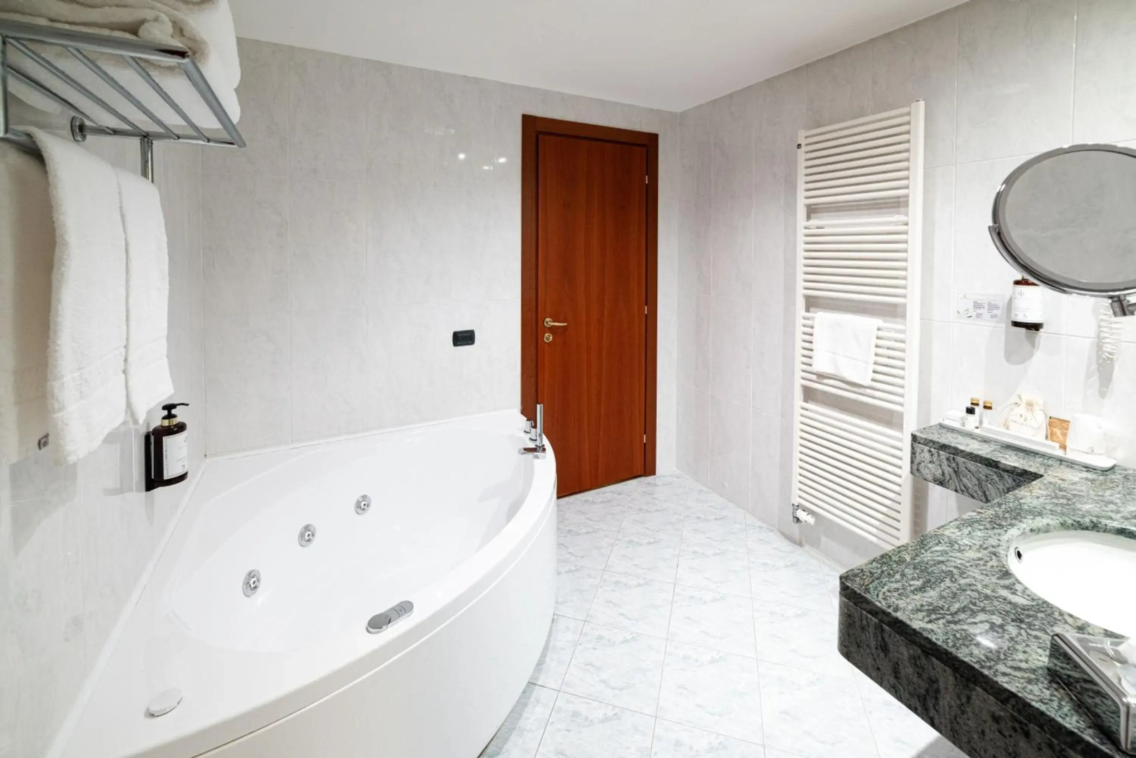 PrimeBiz Hotel Kuta