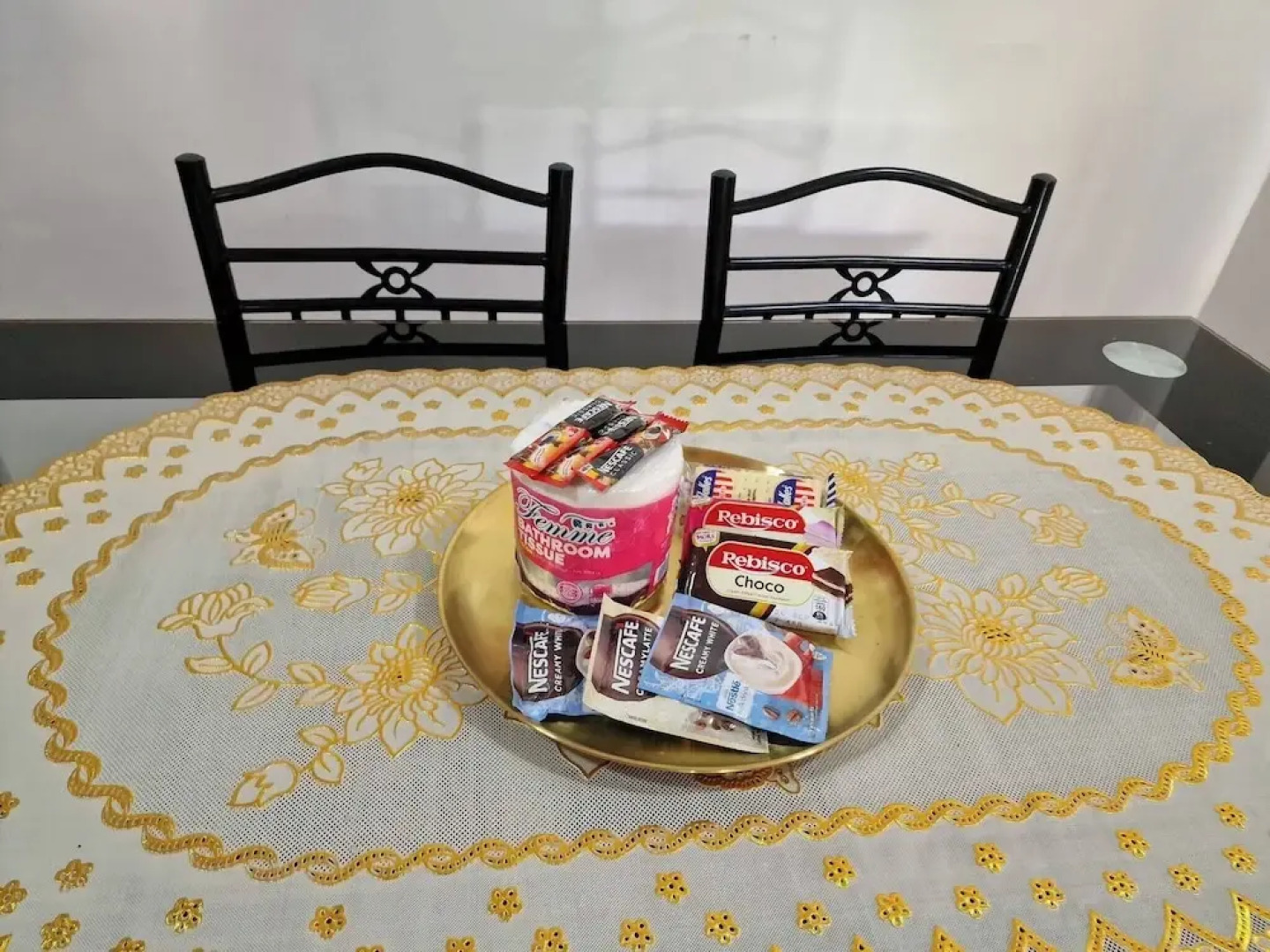 3 Bedrooms 2 Storey House!