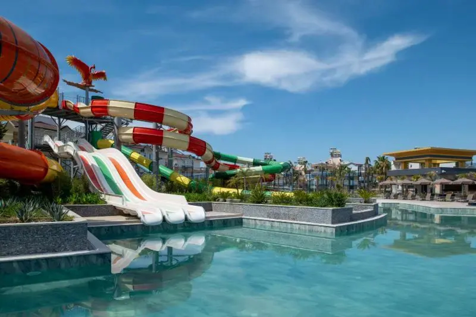 Azura World Hotel