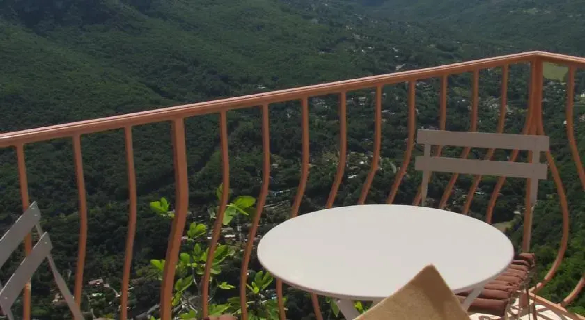Panoramic house