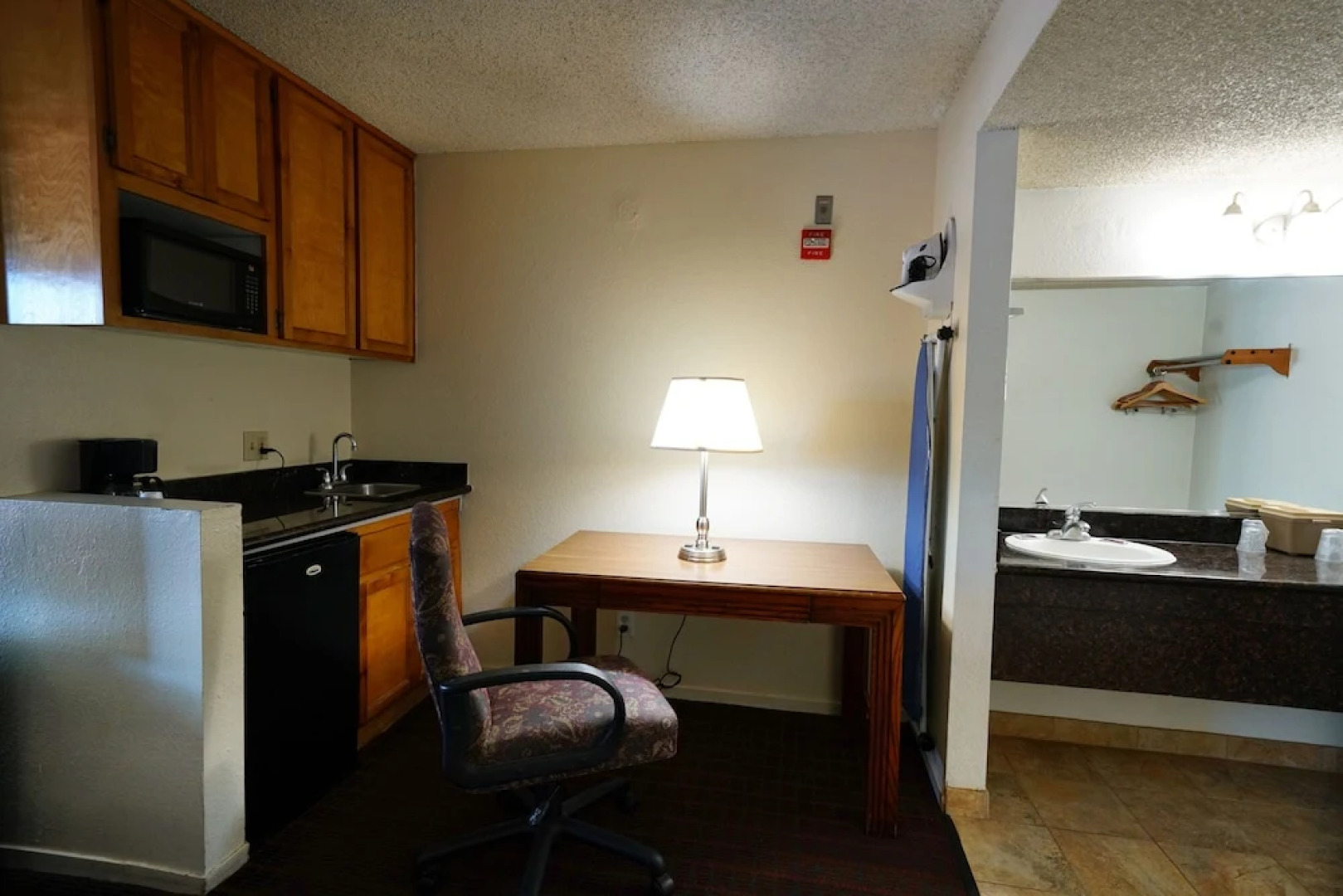 Ambassador Inn Fresno