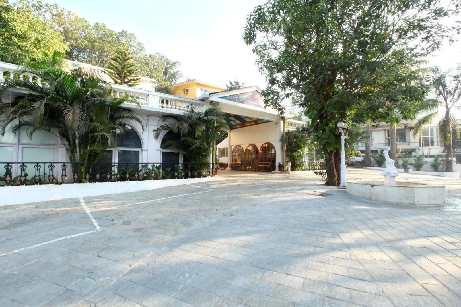 Avion Holiday Resort