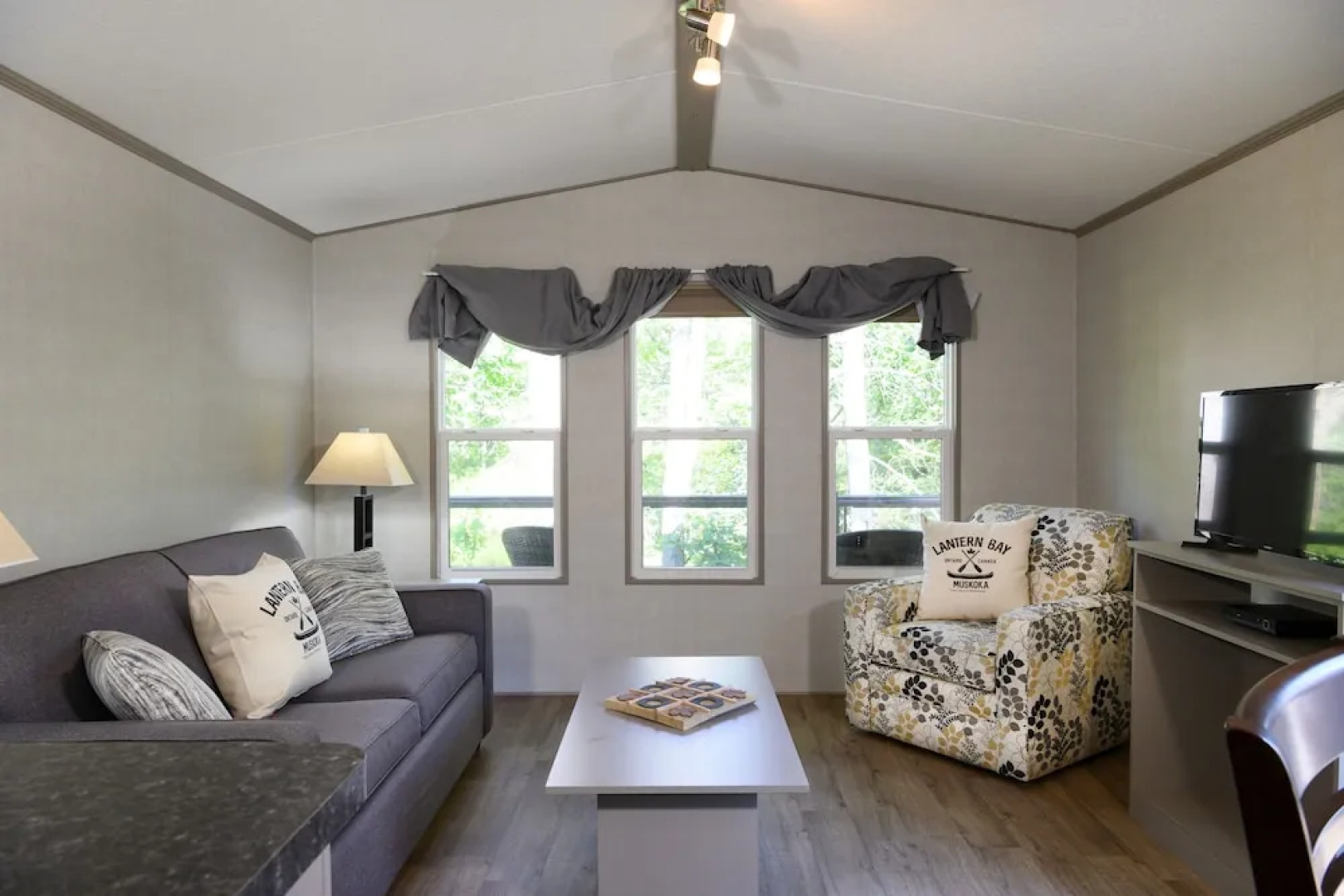 Great Blue Resorts - Lantern Bay Resort