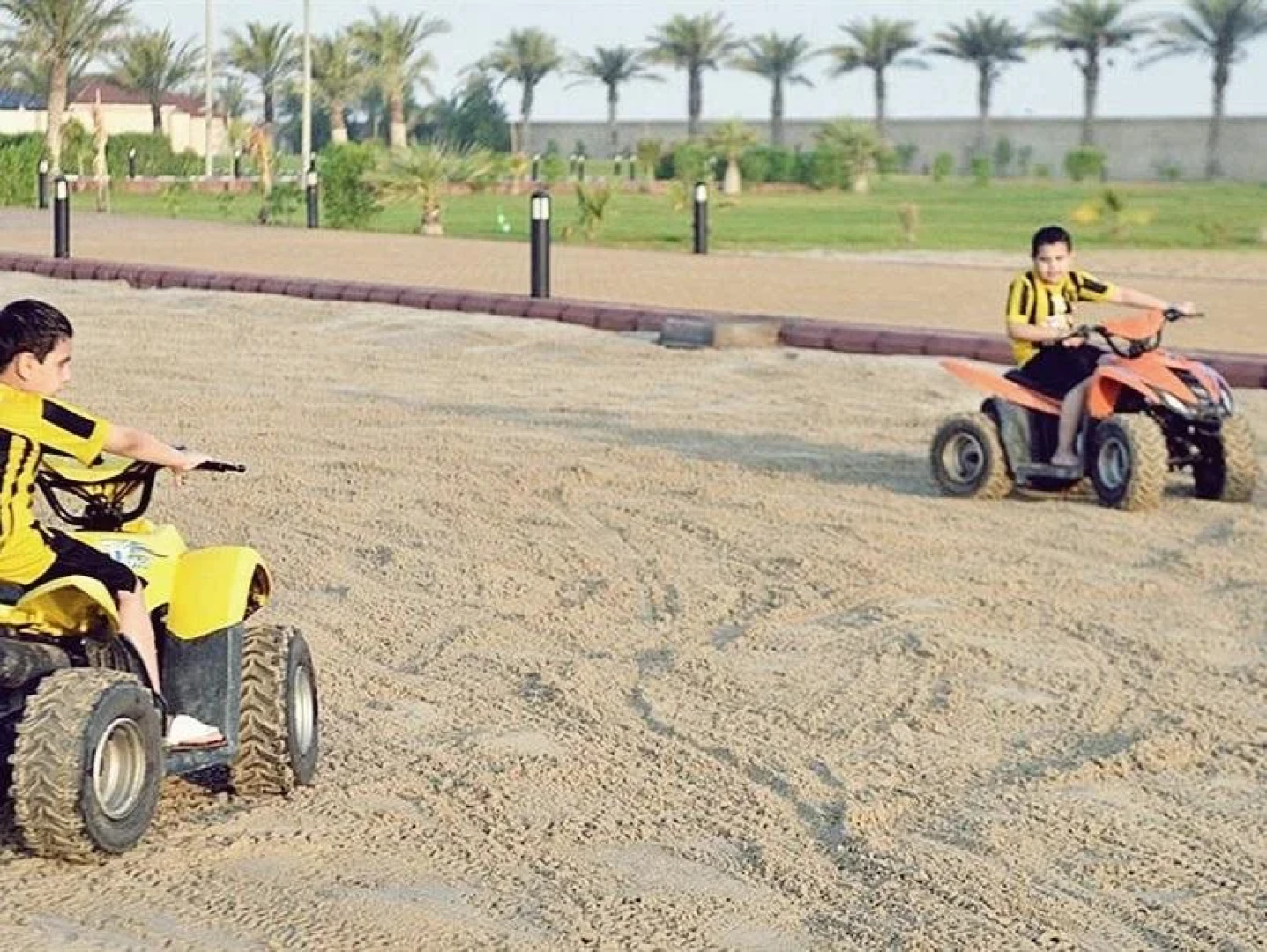 Boudl Half Moon Resort