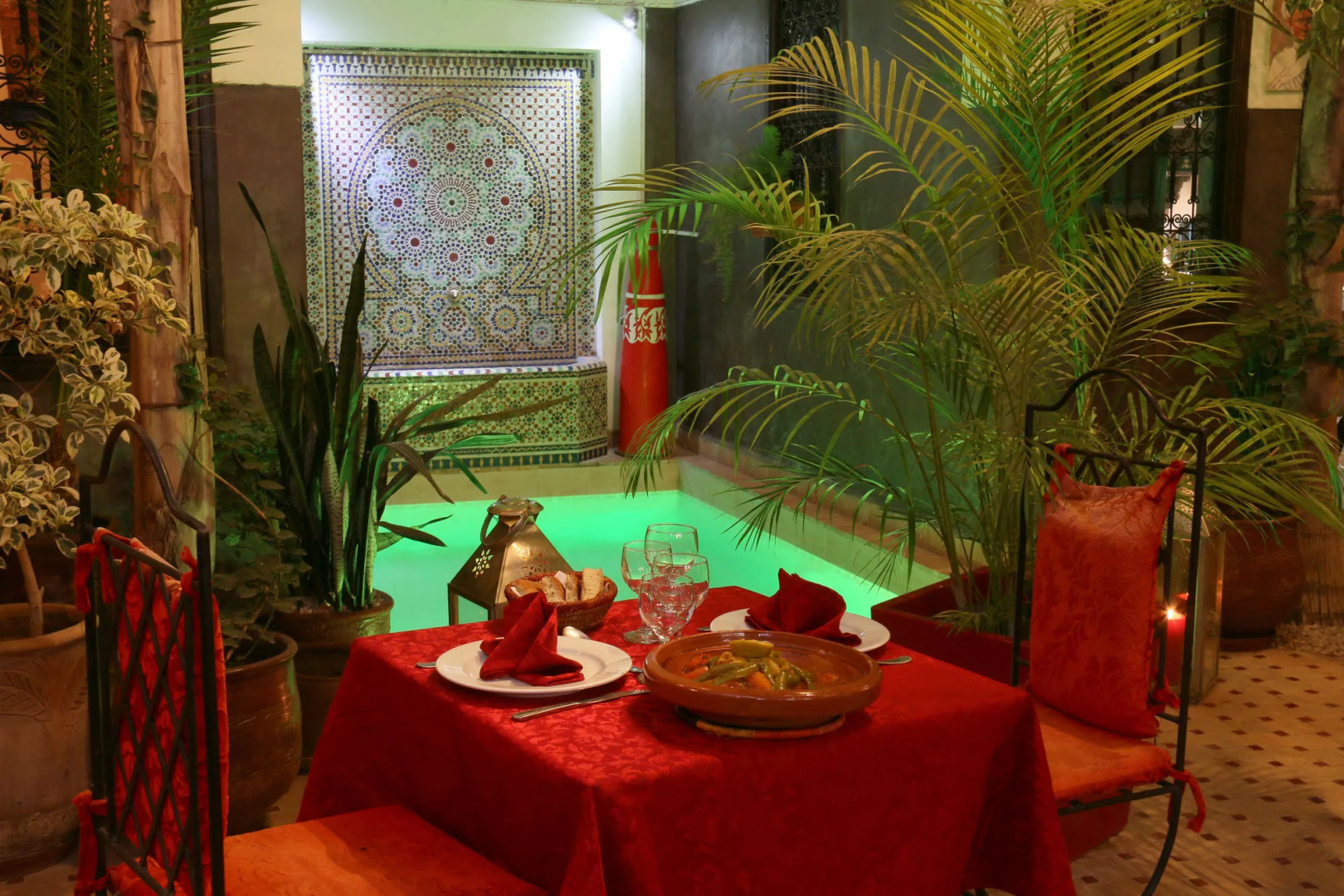 Riad La Porte Rouge By La Siredrah