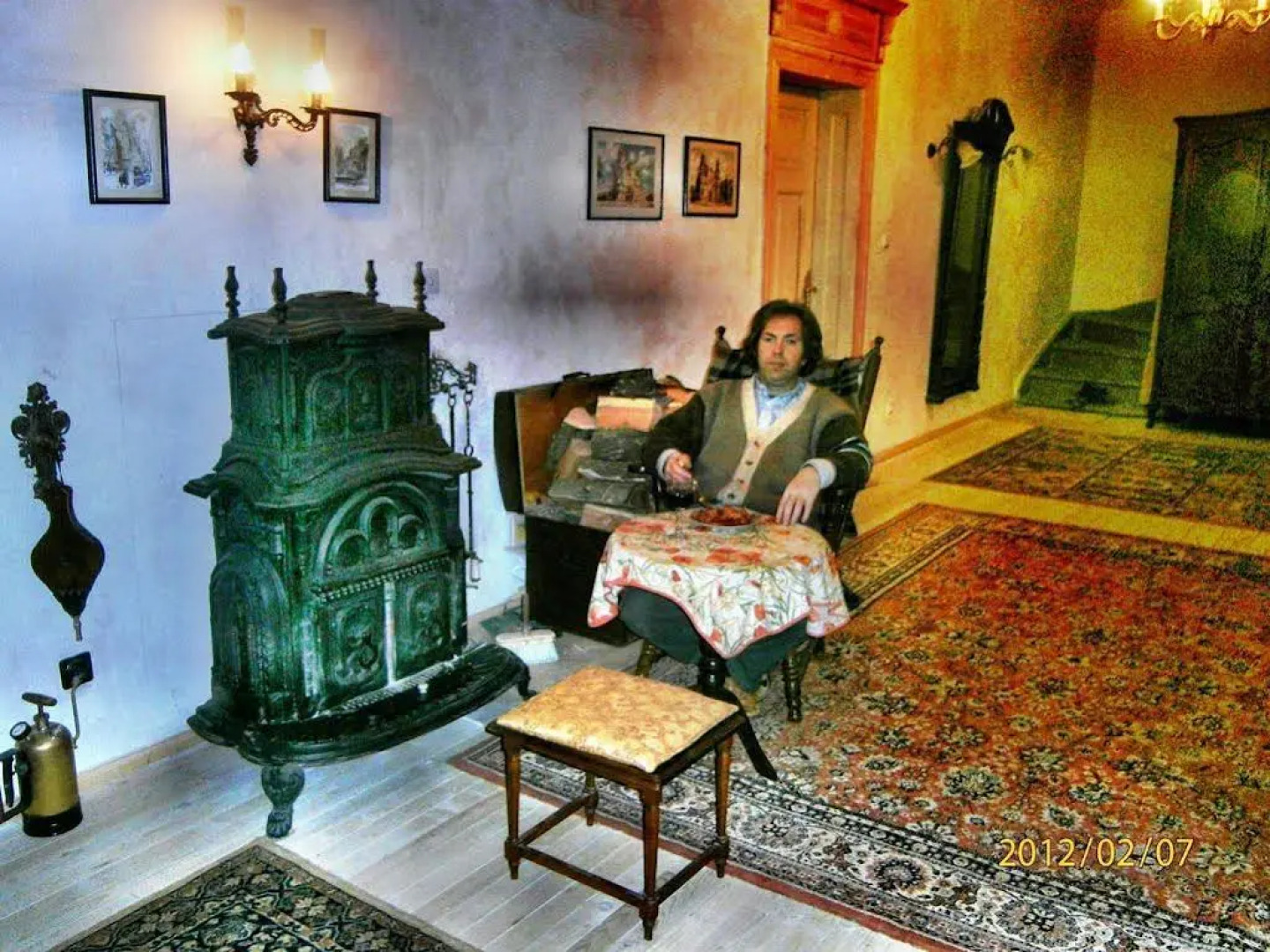 Retro - 19th Century Guest House