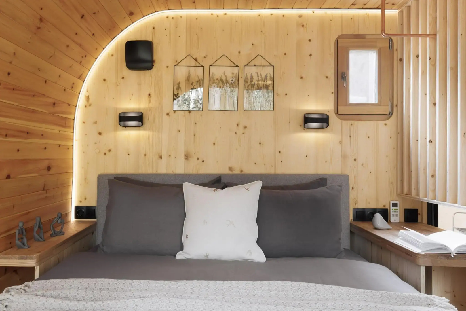 Озеро белых лилий