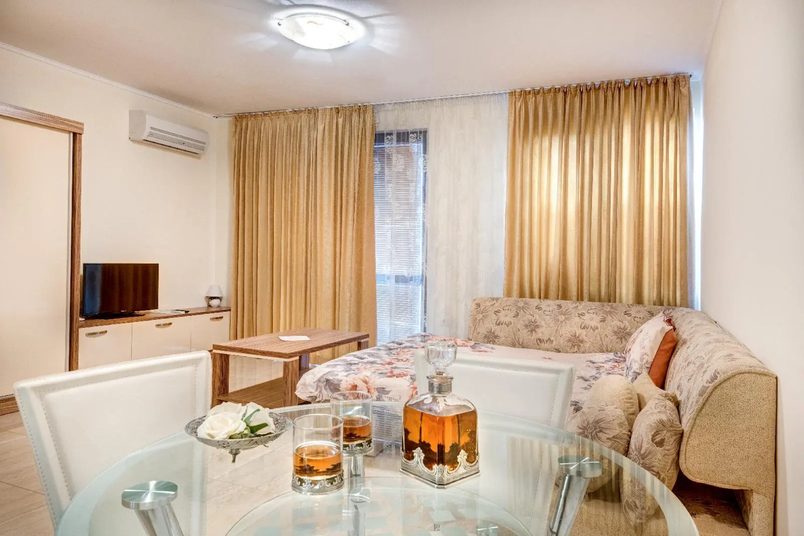 Esteban VIP Residence Club