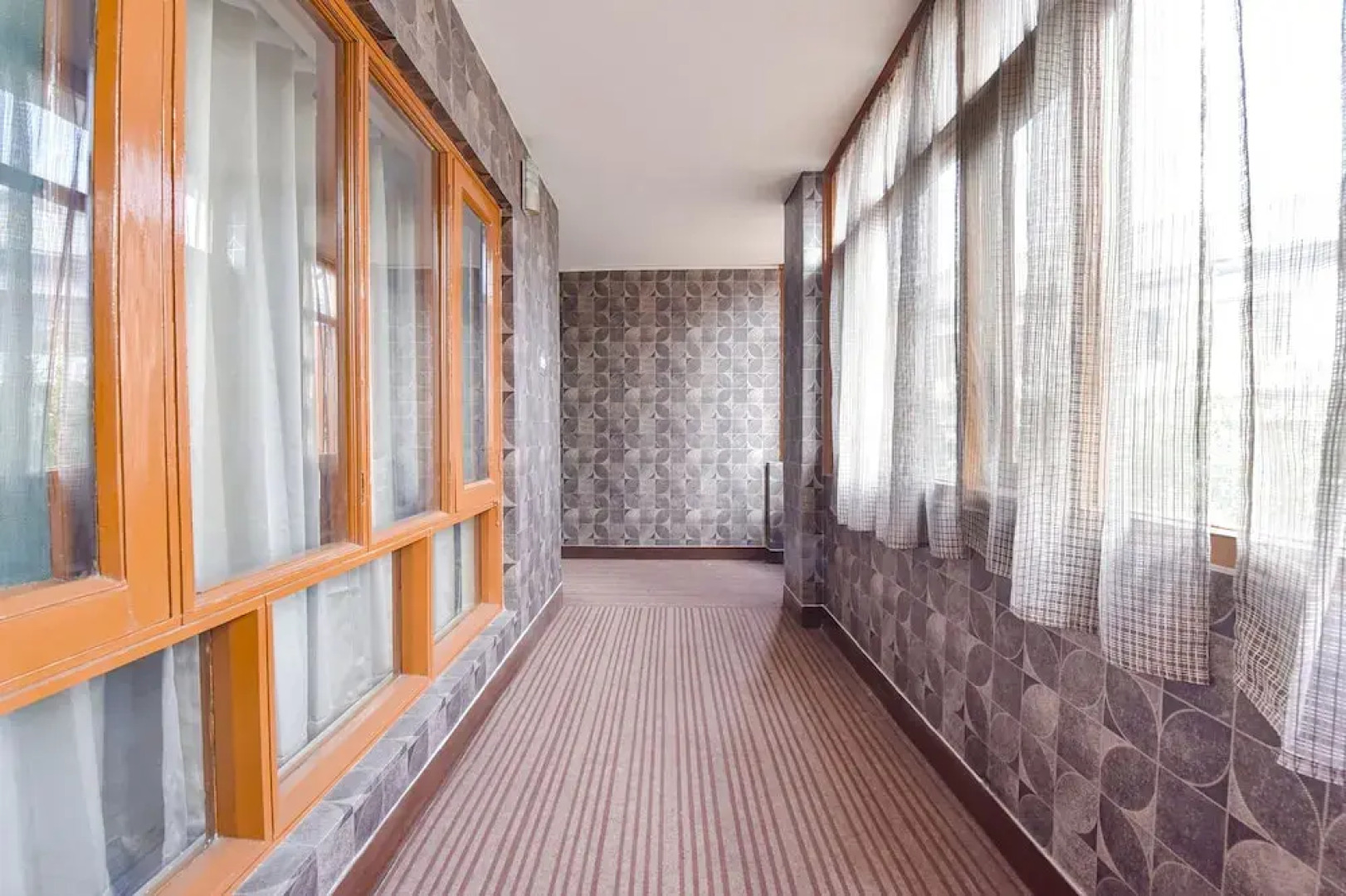 Hotel Legend Residency