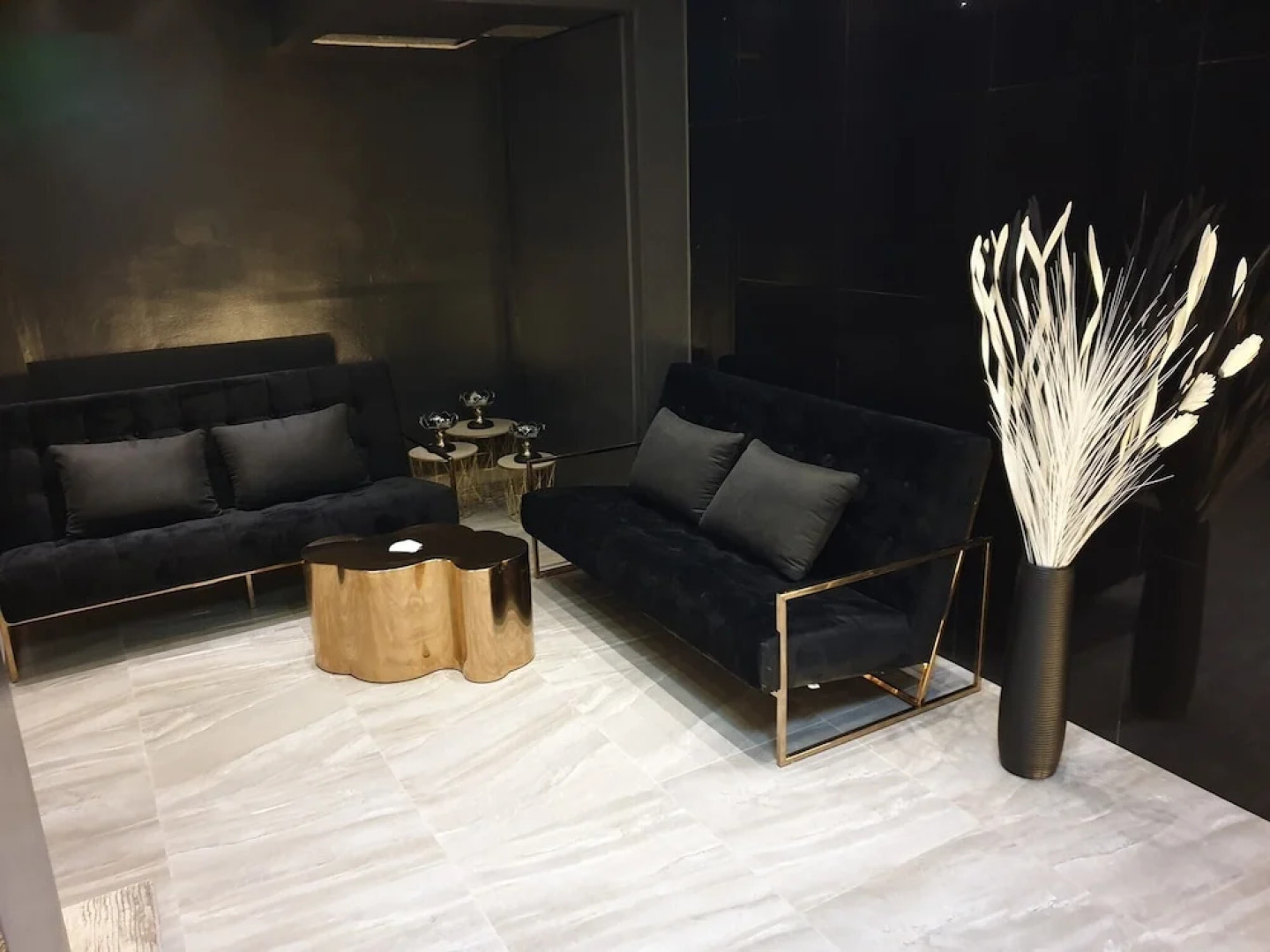 Hotel International Palace