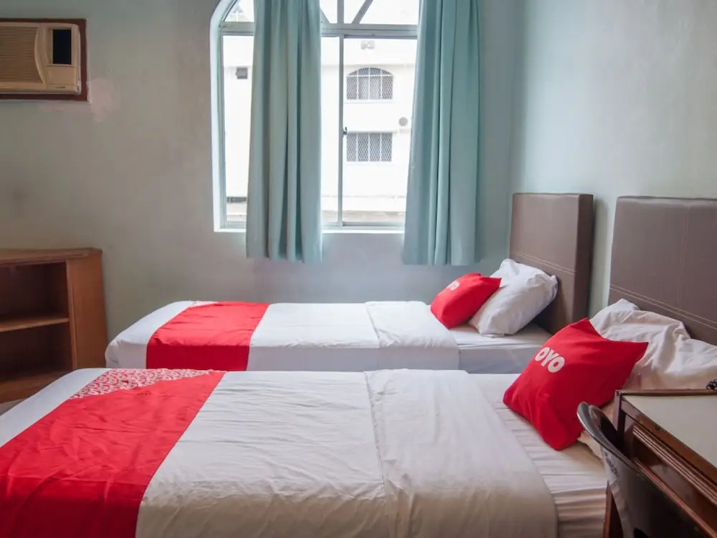 Kristal Hotel by OYO