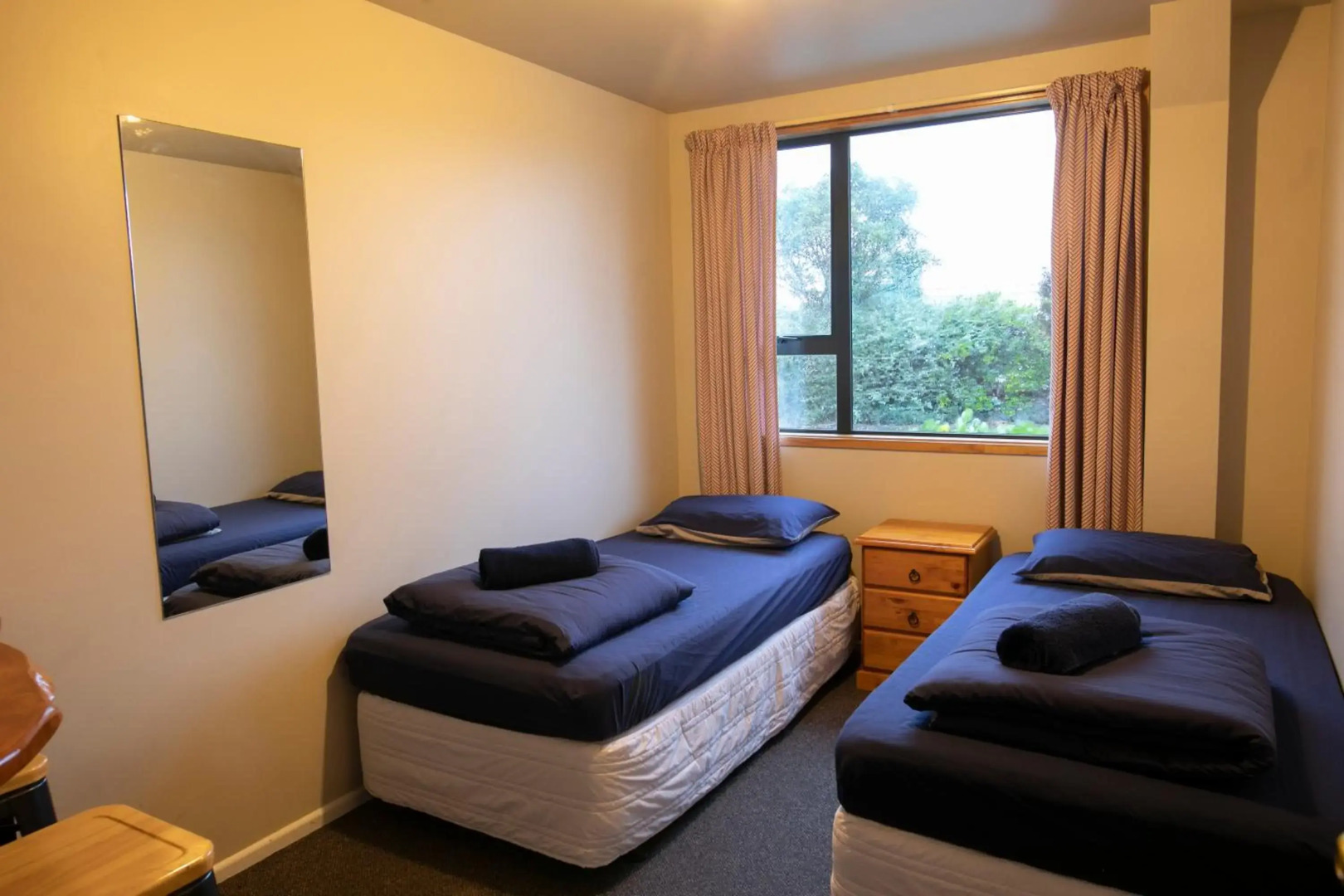 Dusky Lodge - Hostel