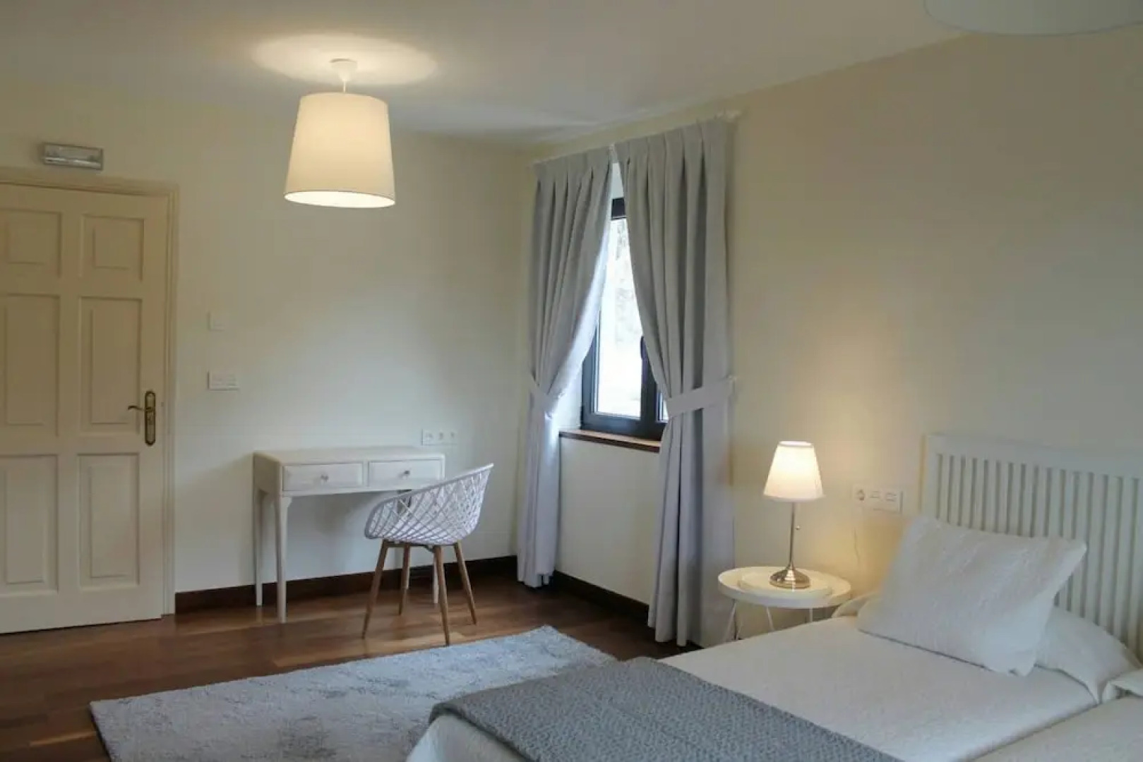 Villa - 5 Bedrooms with Pool and WiFi - 107841