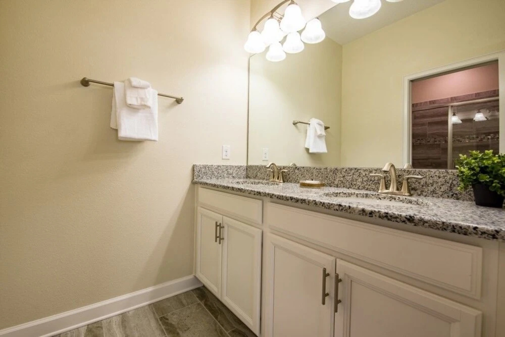 Amazing House! - Champions Gate - 1517MB