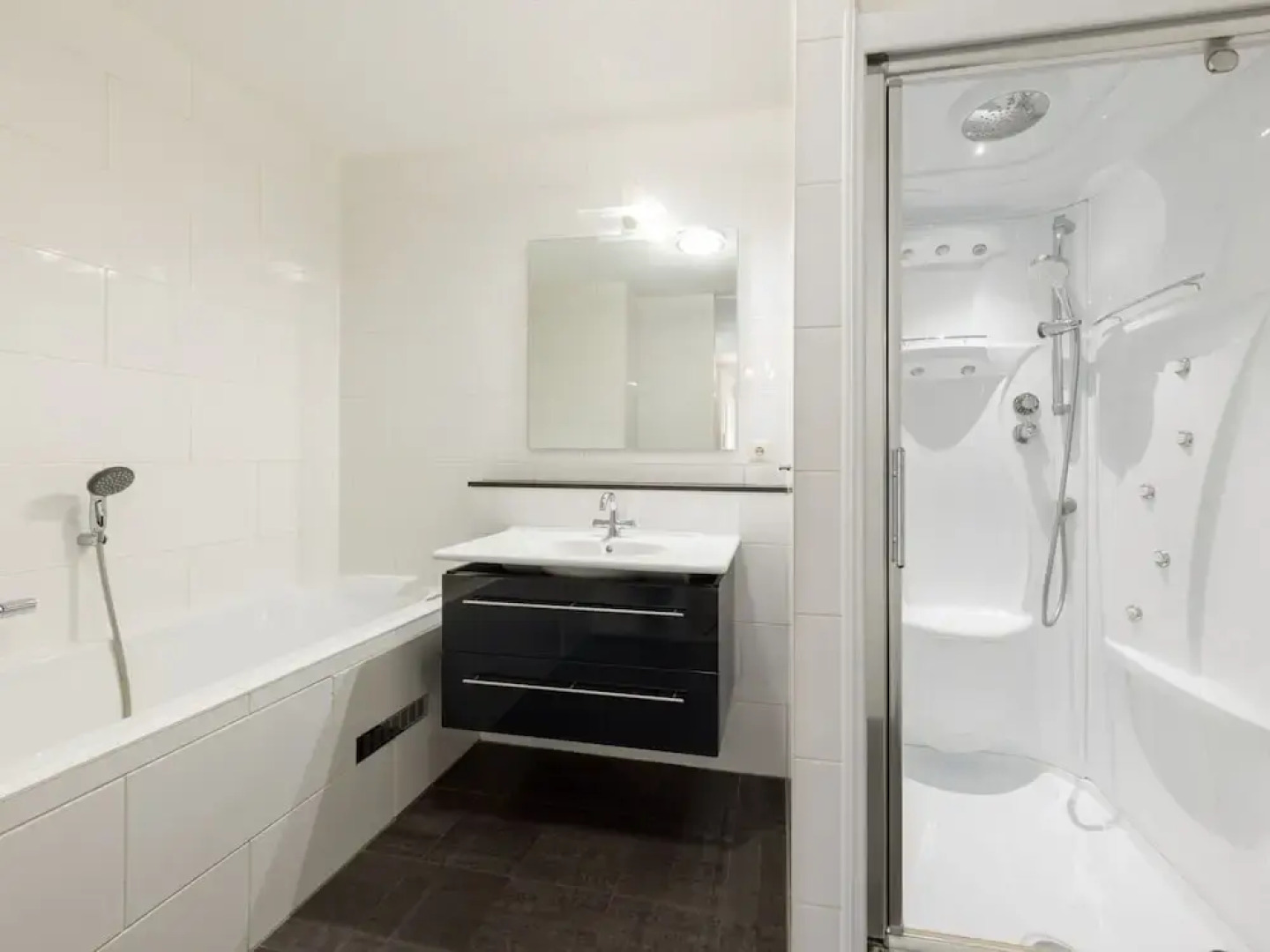 Modern Apartment 500 m From the Centre of Scheveningen