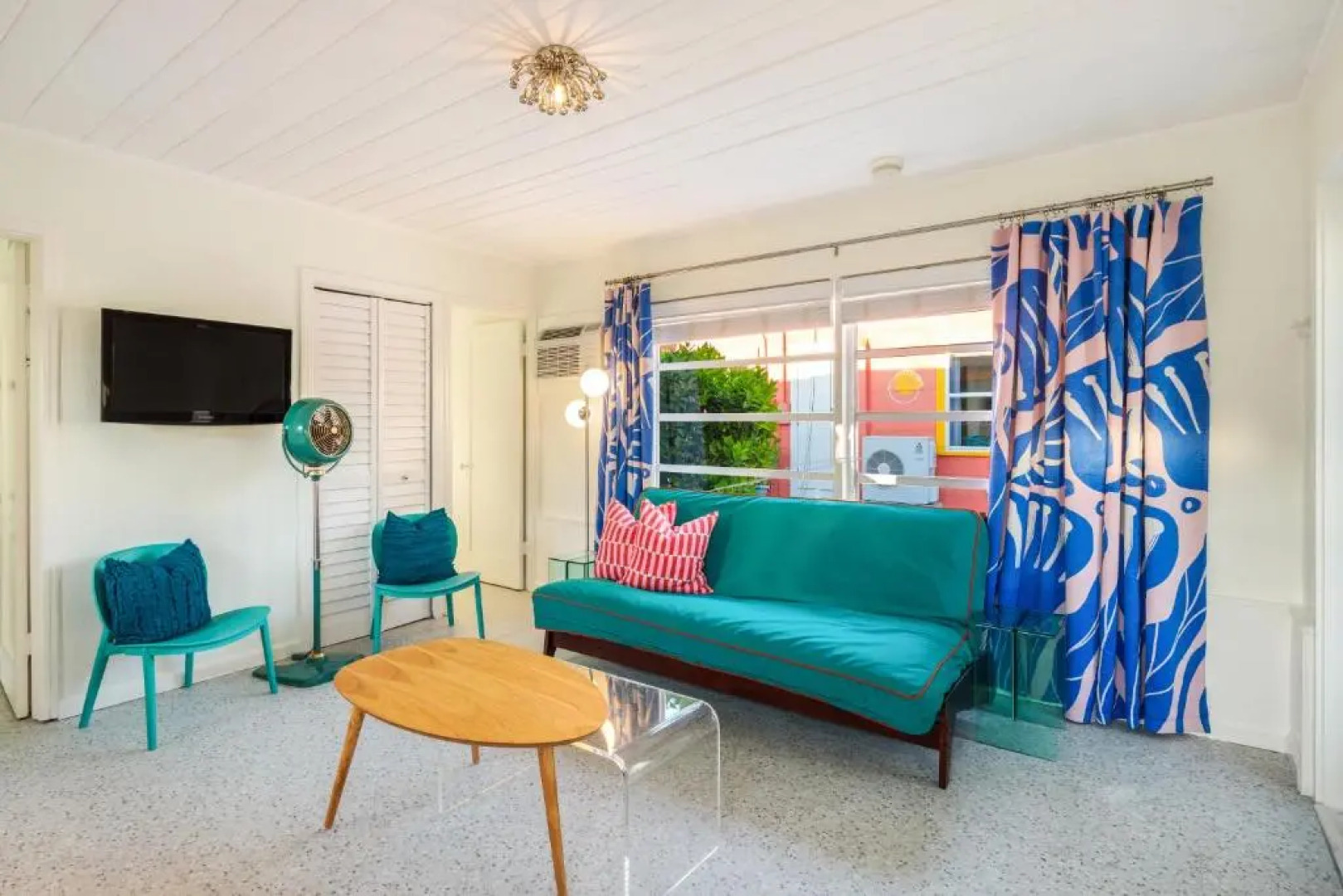 Sunset Inn & Cottages