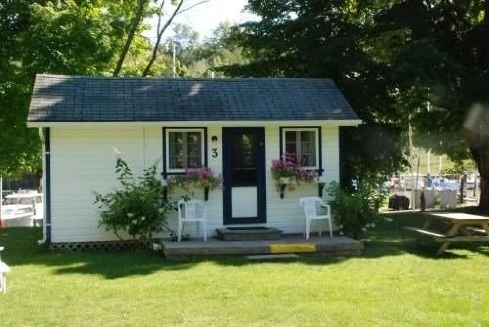 Bayfield River Cottage Colony & Marina Inc.