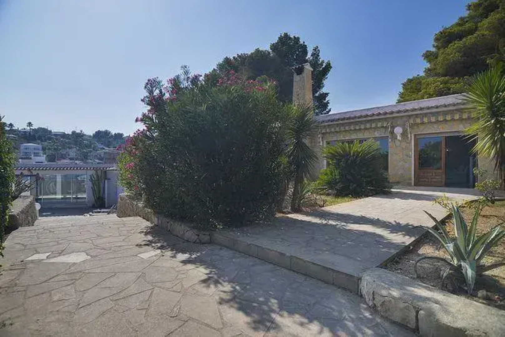 Apartment with beach, garden in Benissa