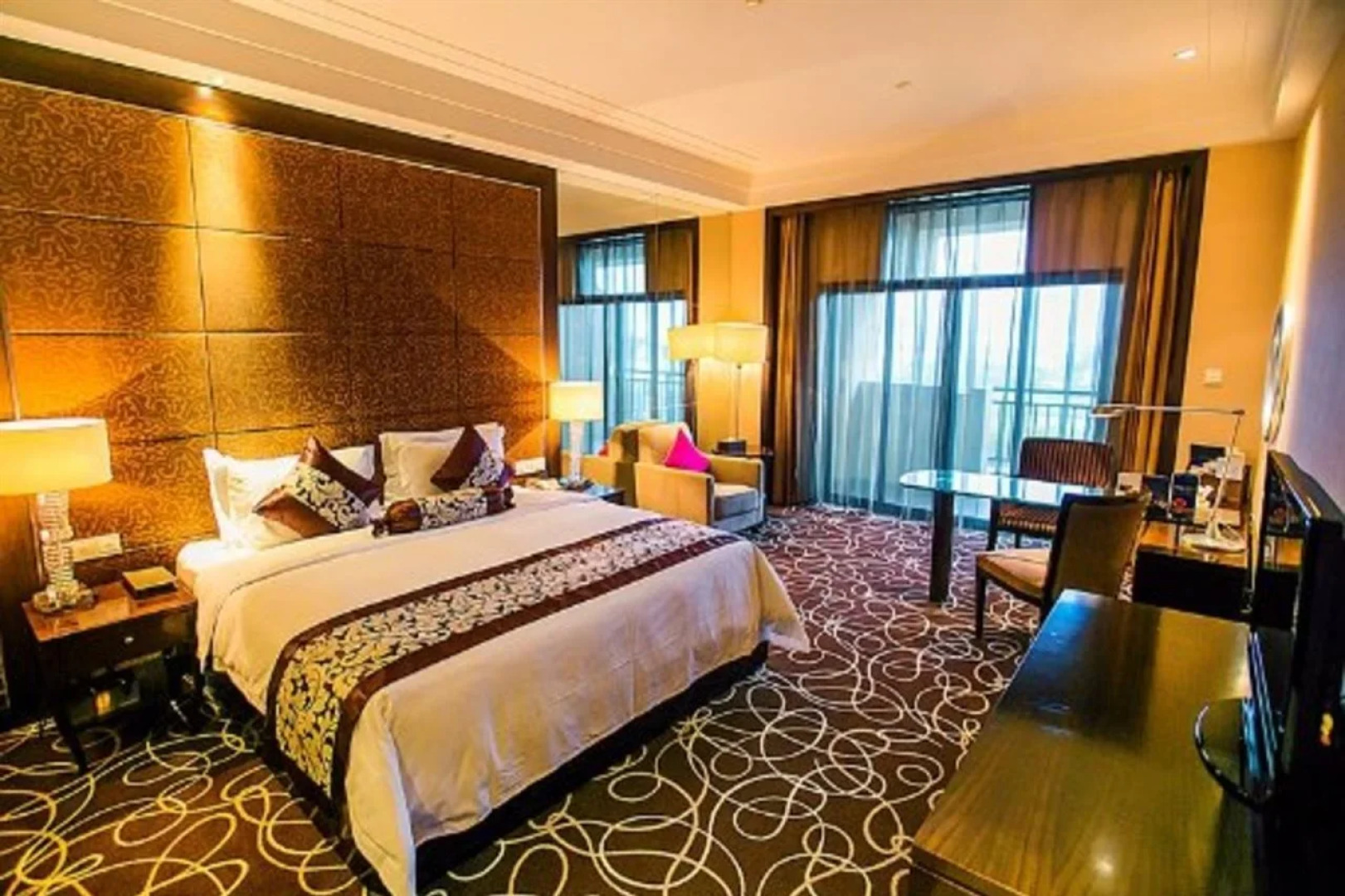 Howard Johnson Tongfang Plaza Zhuji