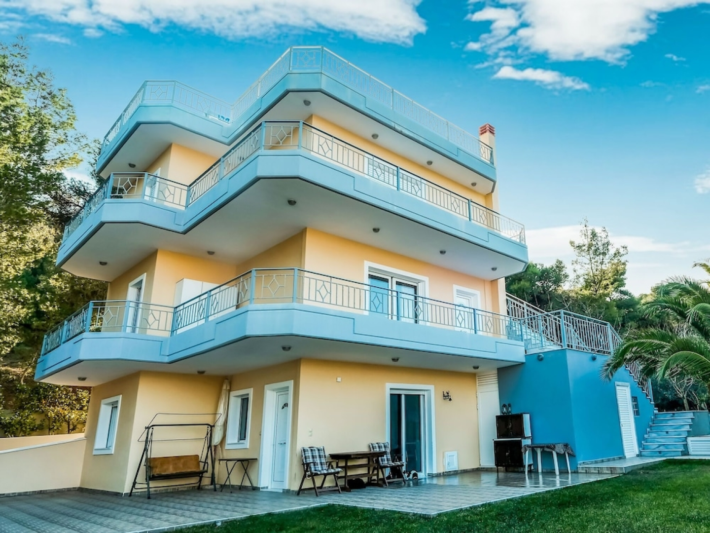 Restful Holiday Home in Attica With Garden and Fireplace