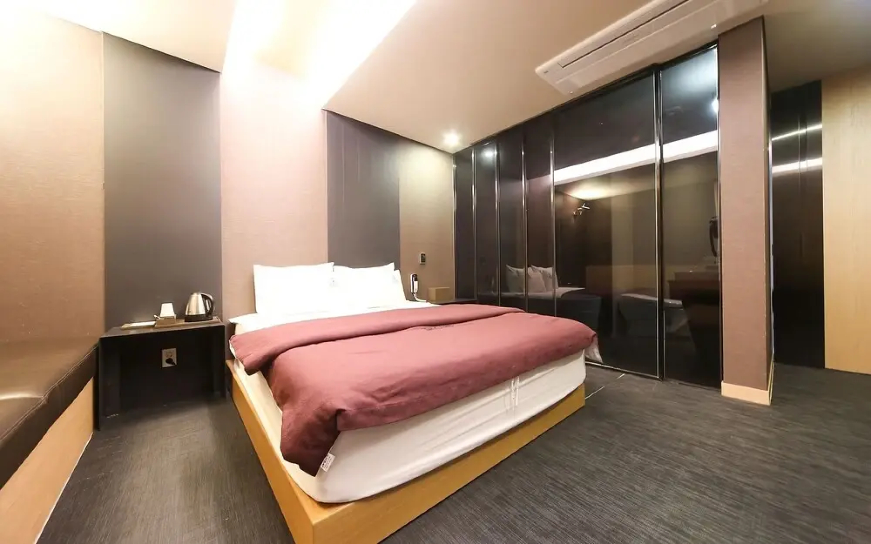 Changwon Jinhae Lewis Hotel