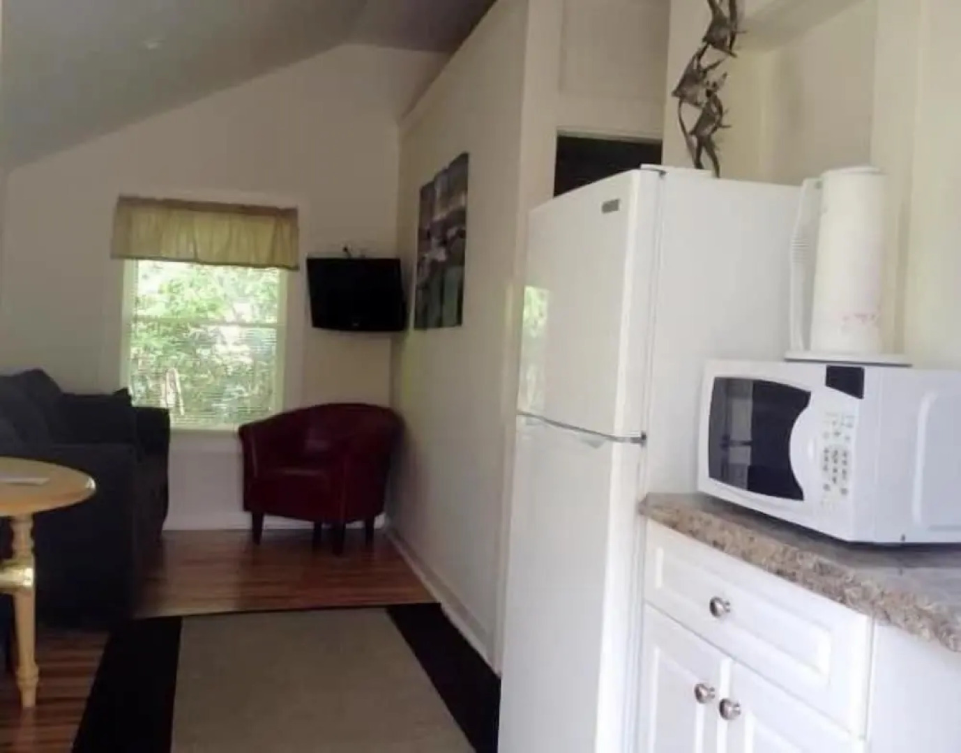 Drakes Island Resort