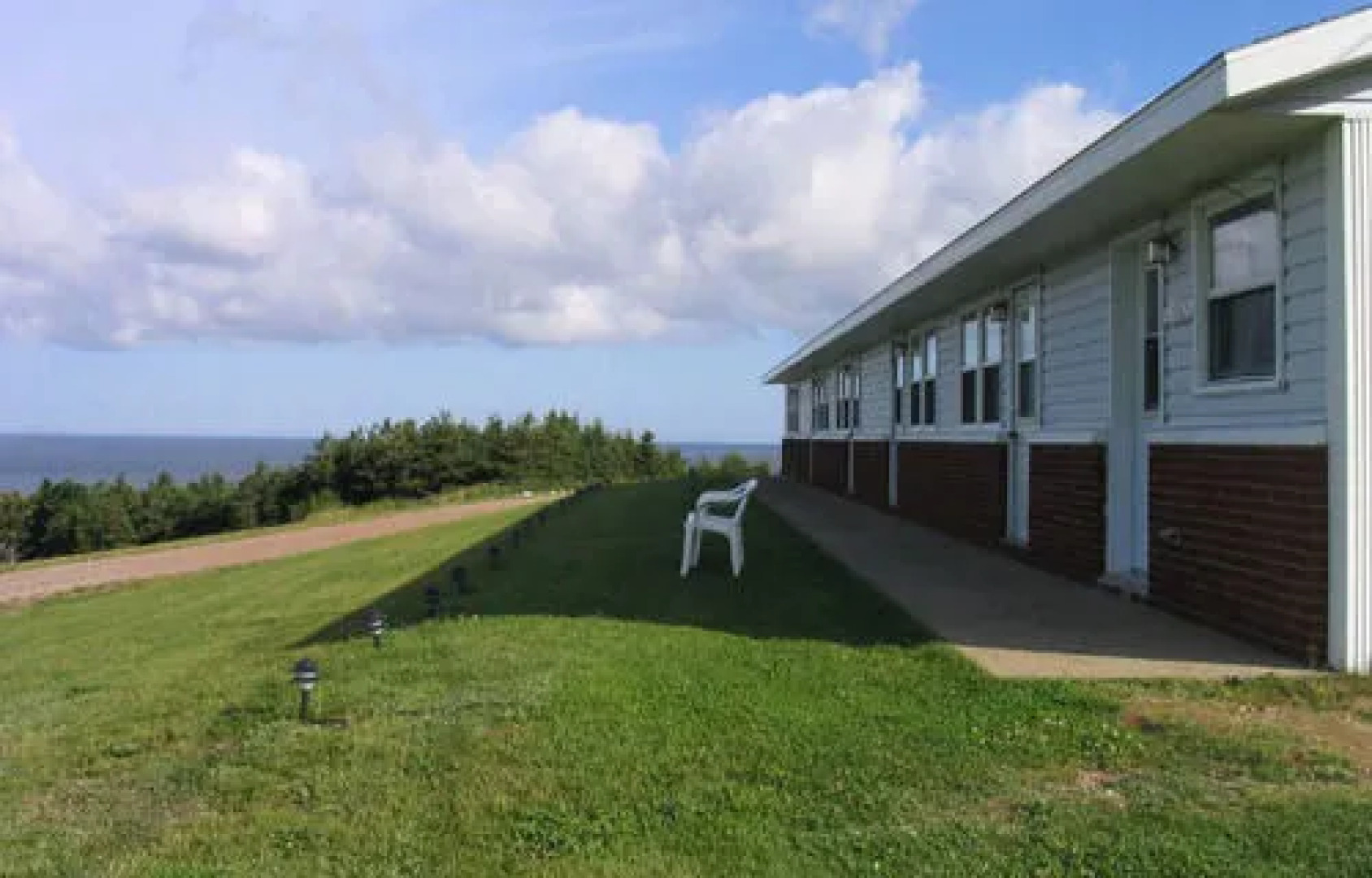 Burton's Sunset Oasis Motel