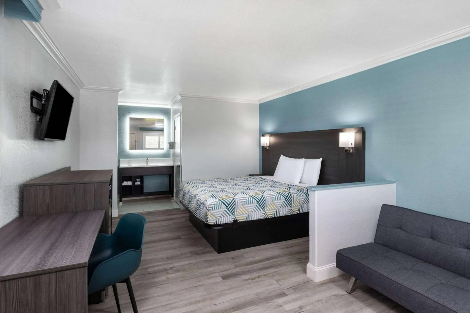 Red Lion Inn & Suites Lemoore