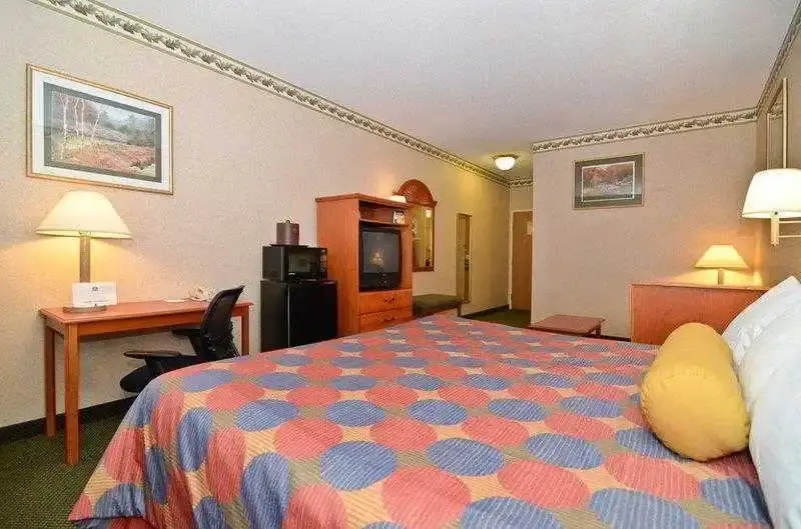 Best Western Napoleon Inn & Suites