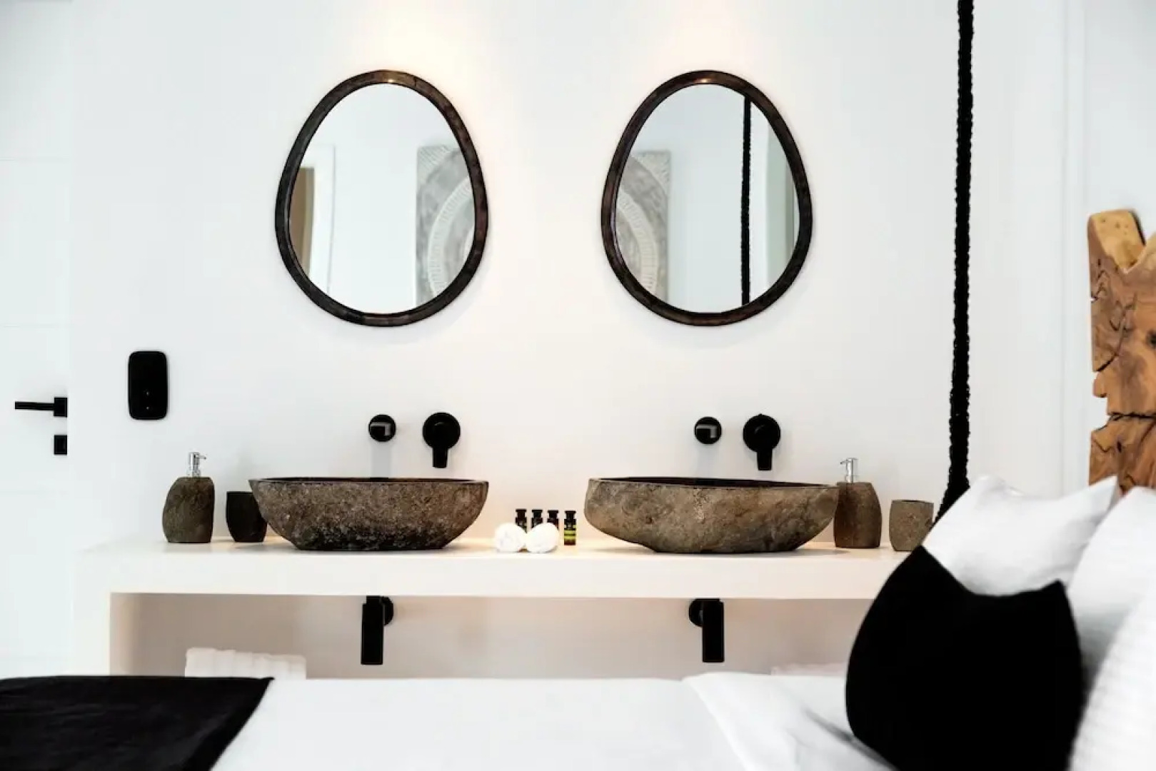 Psarou Black Villa II