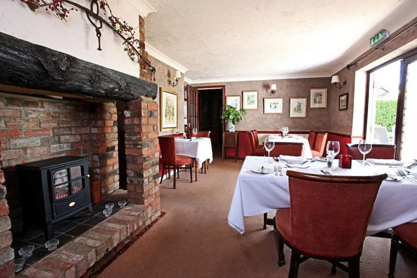 Cornfields Hotel & Restaurant