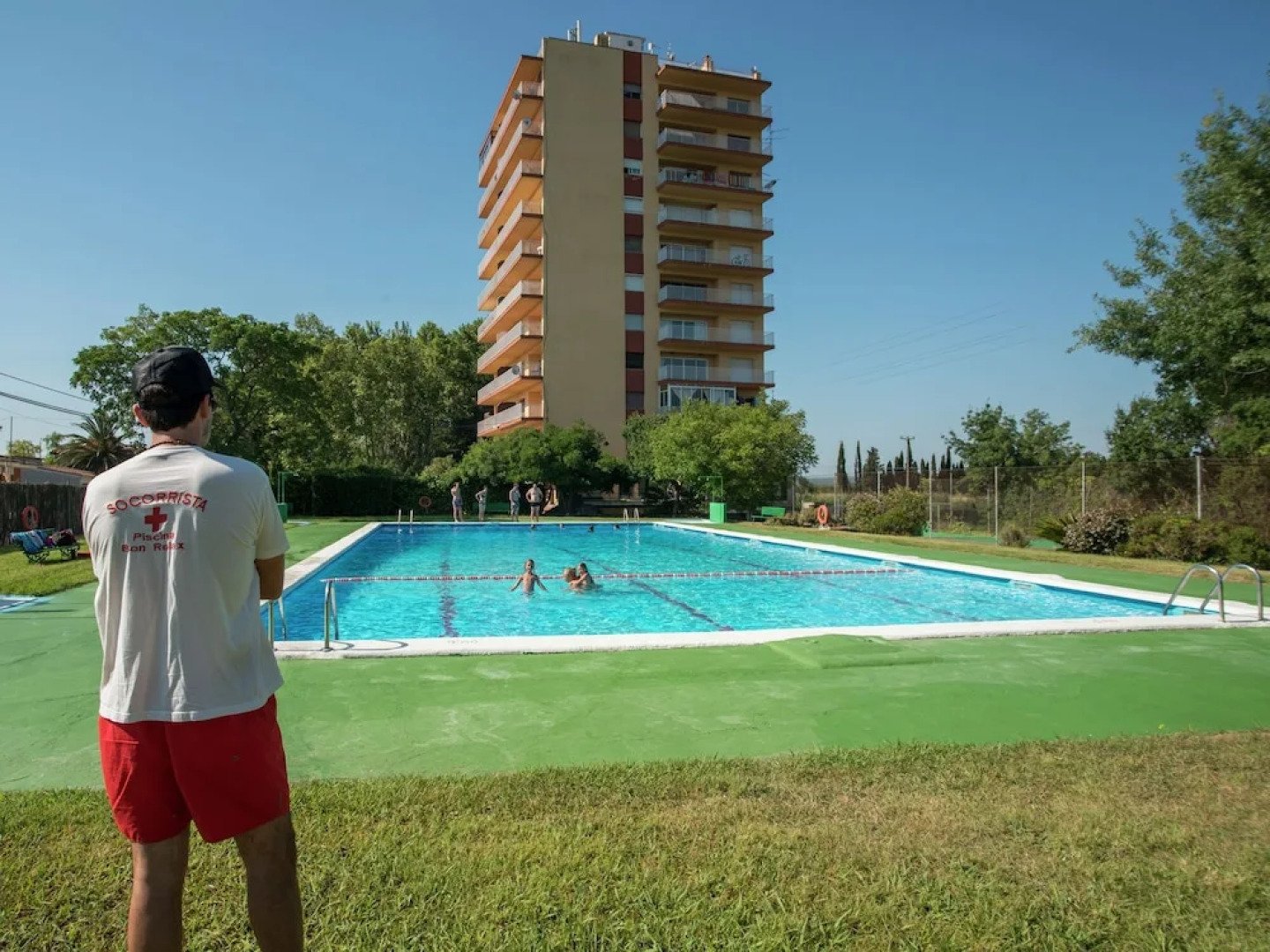 Modern Apartment in St Pere Pescador With Swimming Pool