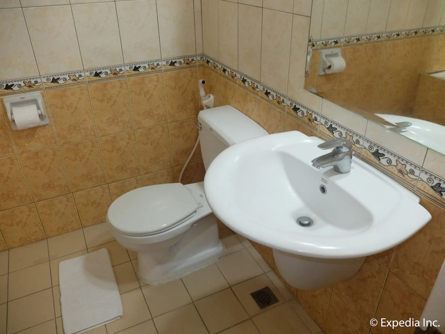 Pacific Breeze Hotel and Resort