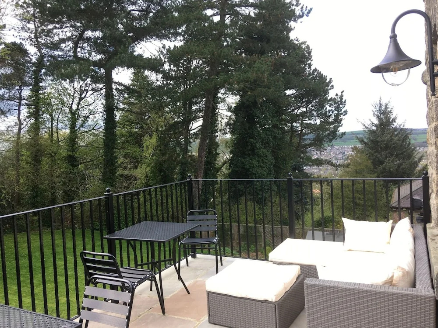 Otley Chevin B&B With Dining