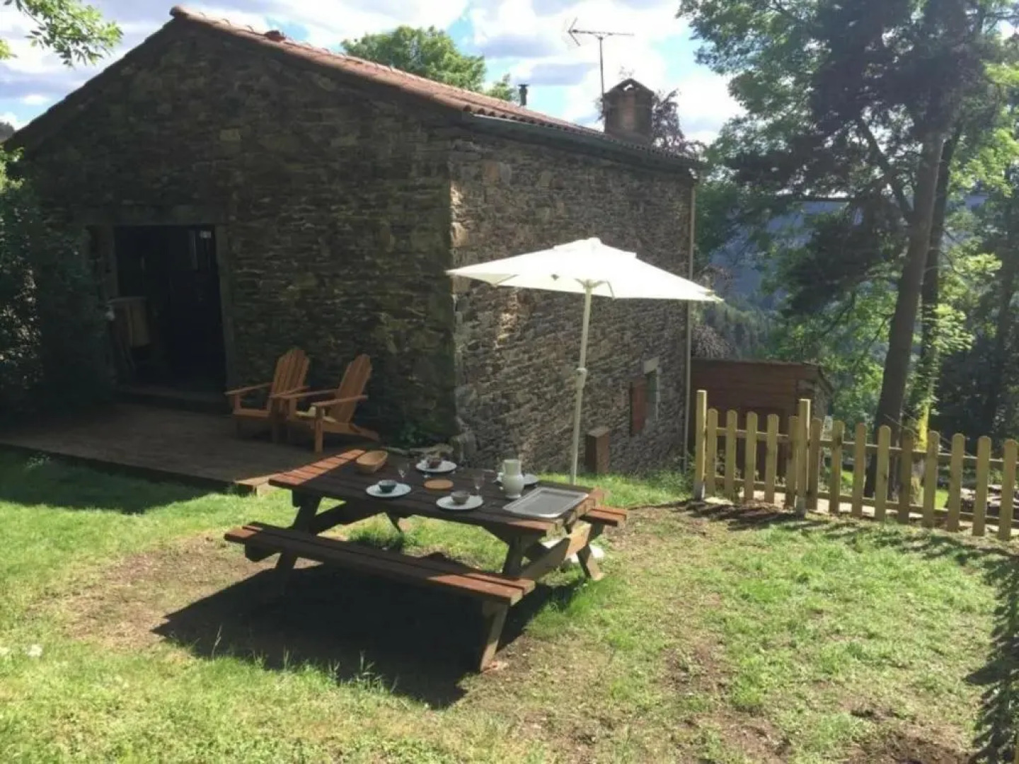 Gîte Saint-Étienne, 3 pièces, 4 personnes - FR-1-496-38