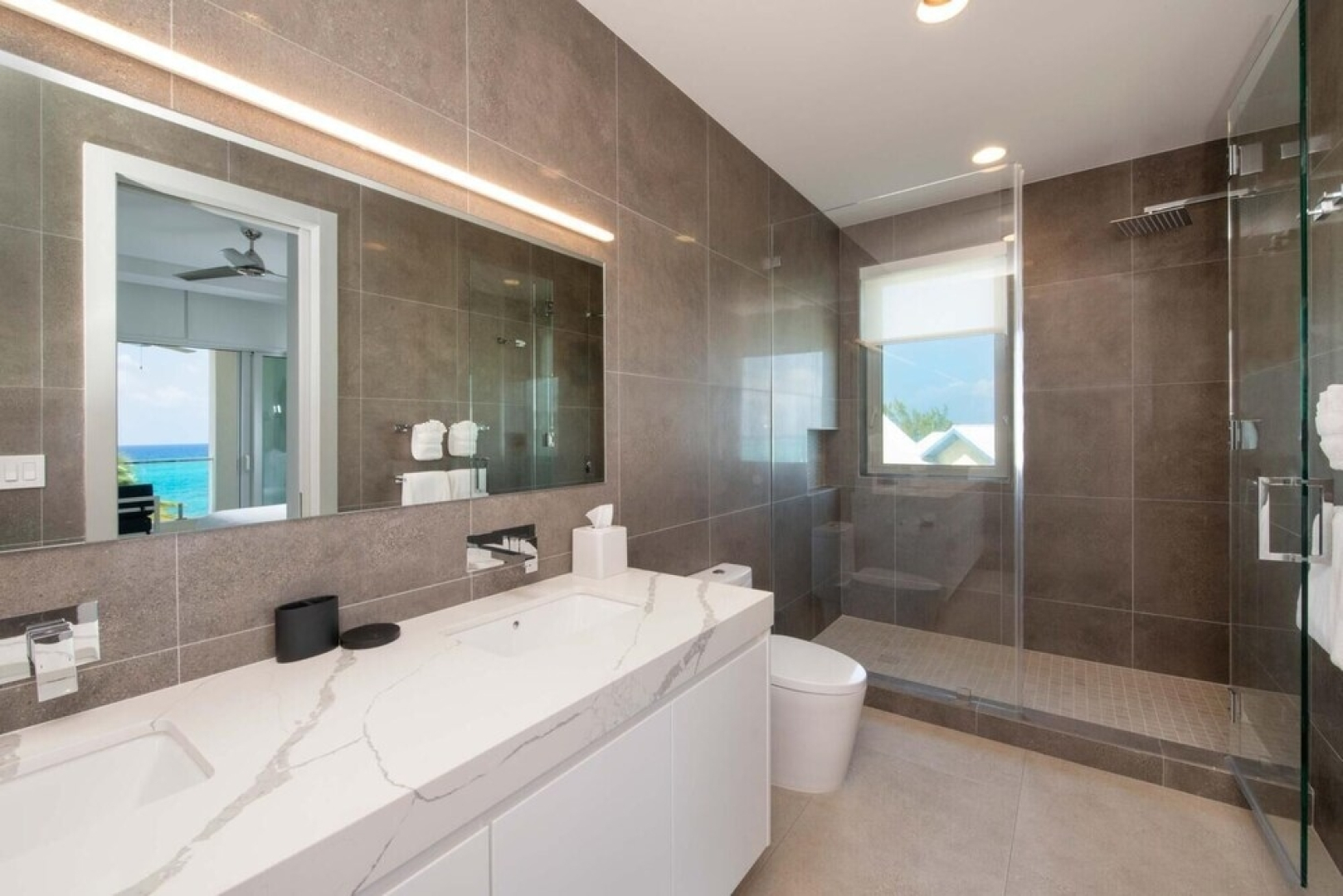 Rum Point Club Resort - Luxury Beachfront Penthouses