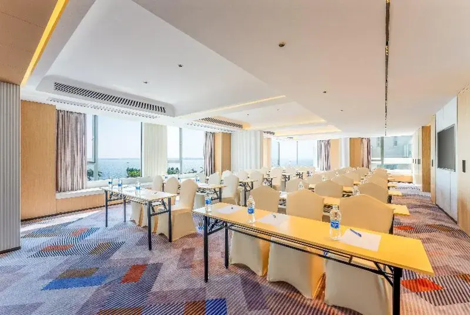 Holiday Inn Express Zhanjiang Coast