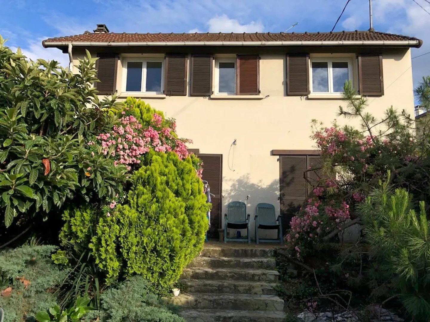 Studio in Villejuif, With Wonderful City View, Furnished Garden and Wifi - 300 km From the Beach